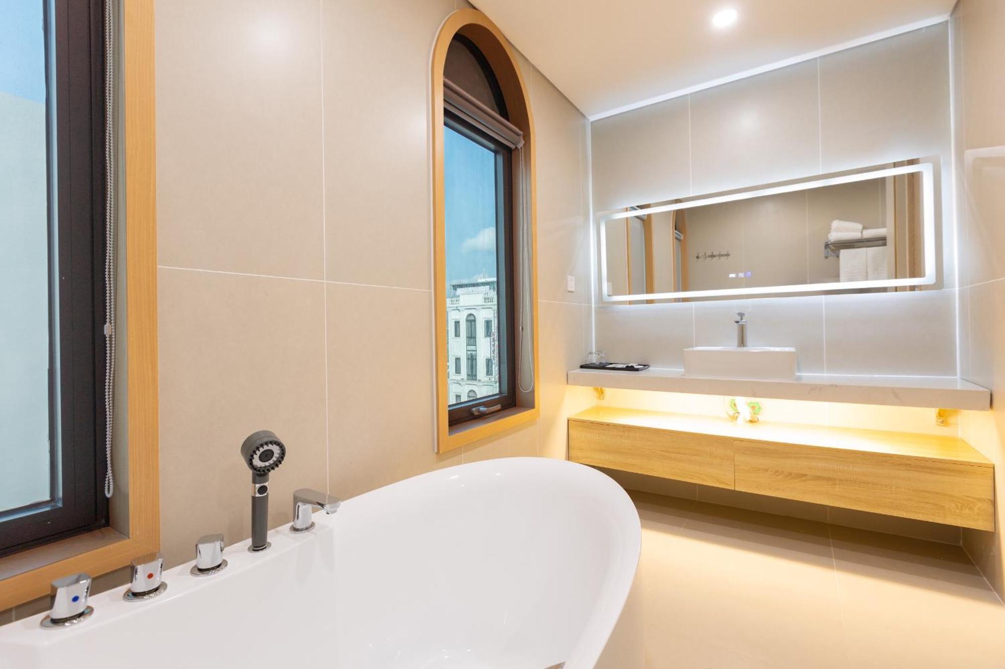 Sunshine Apartment Hotel Mong Cai Екстериор снимка